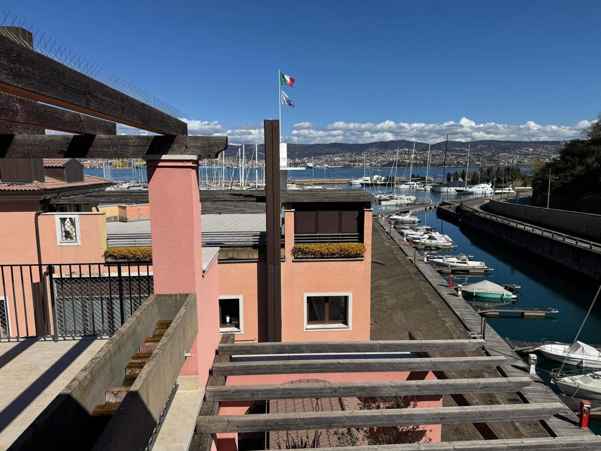 Apartment Giulia Múggia المظهر الخارجي الصورة